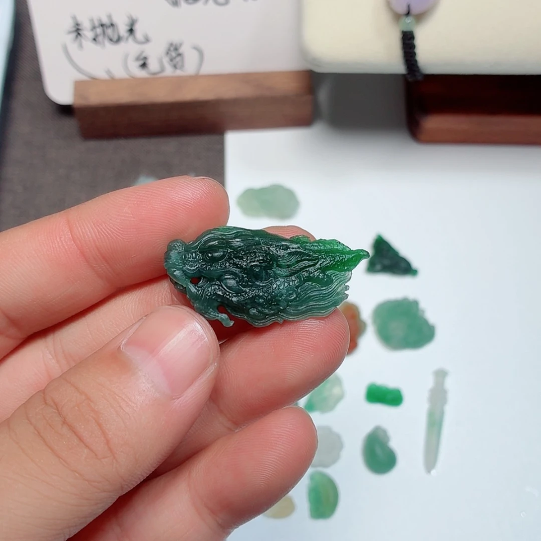 危料翡翠 高冰阳绿挂件装设 龙头