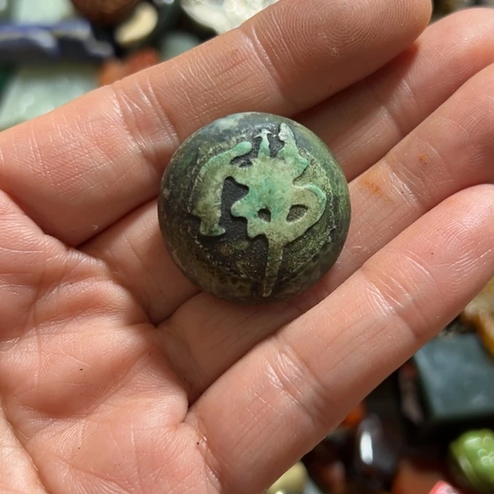 知***一皮质铁合金我也很喜欢这个风格啊