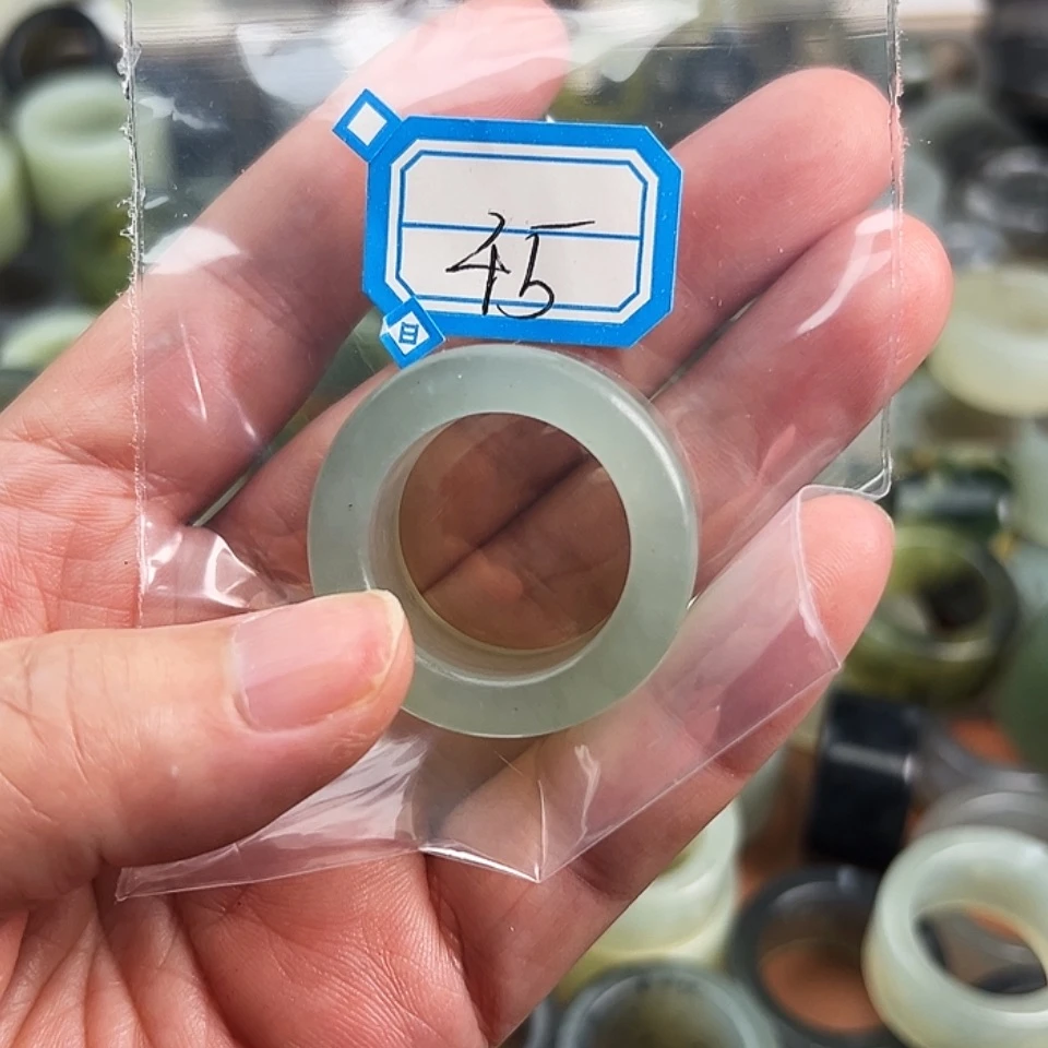 【闪购商品】蛇纹石玉未镶嵌戒指黎**火