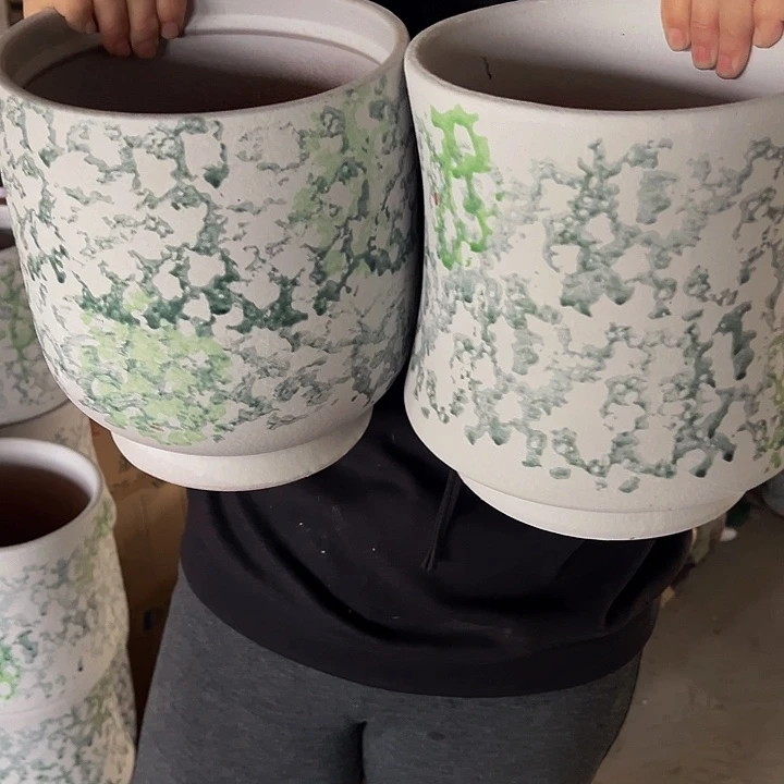 微瑕高度22厘米口径20厘米