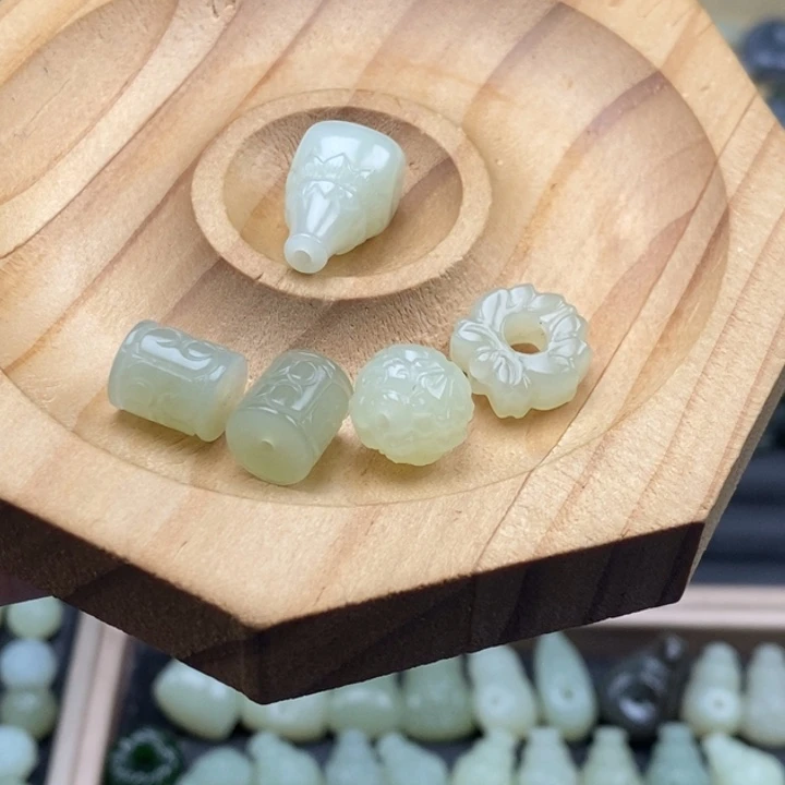 未镶嵌和田玉珠宝半成品