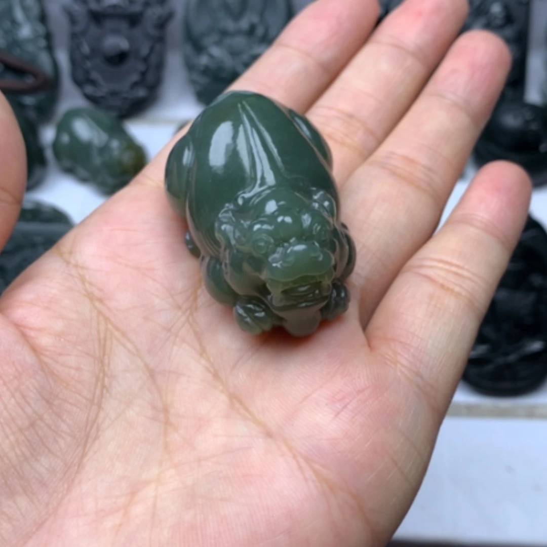 【闪购商品】颈饰未镶嵌和田玉江*玉