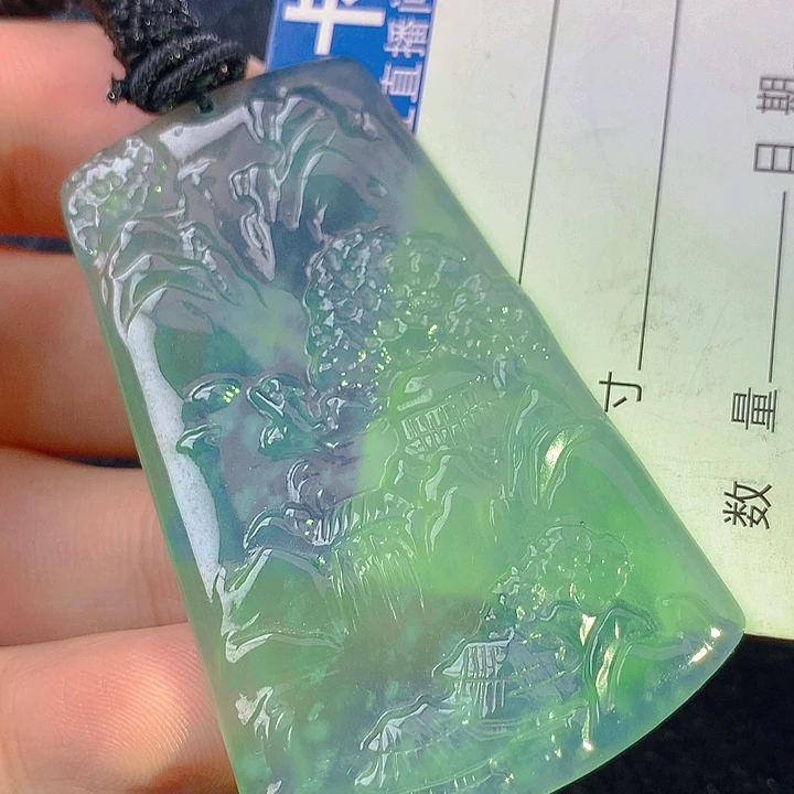 翡翠未镶嵌颈饰翡翠