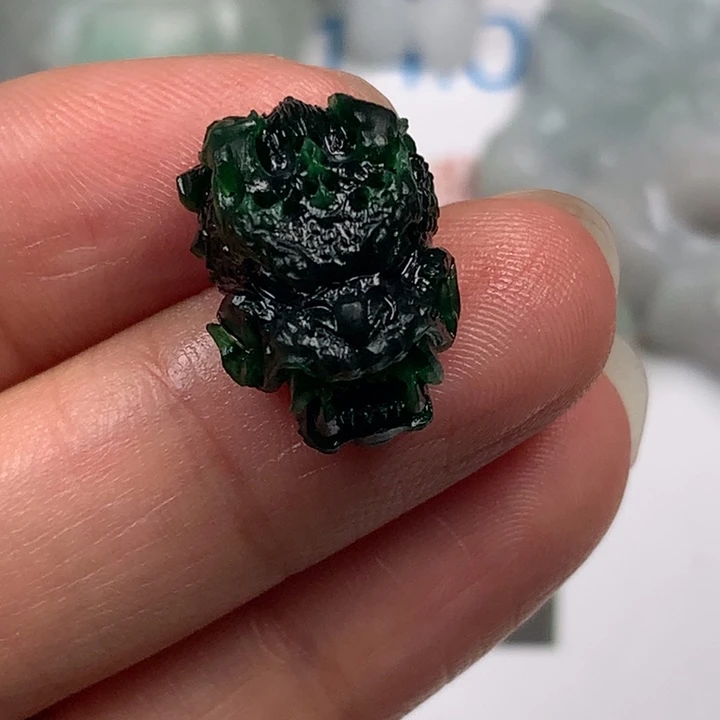 定制翡翠未镶嵌翡翠