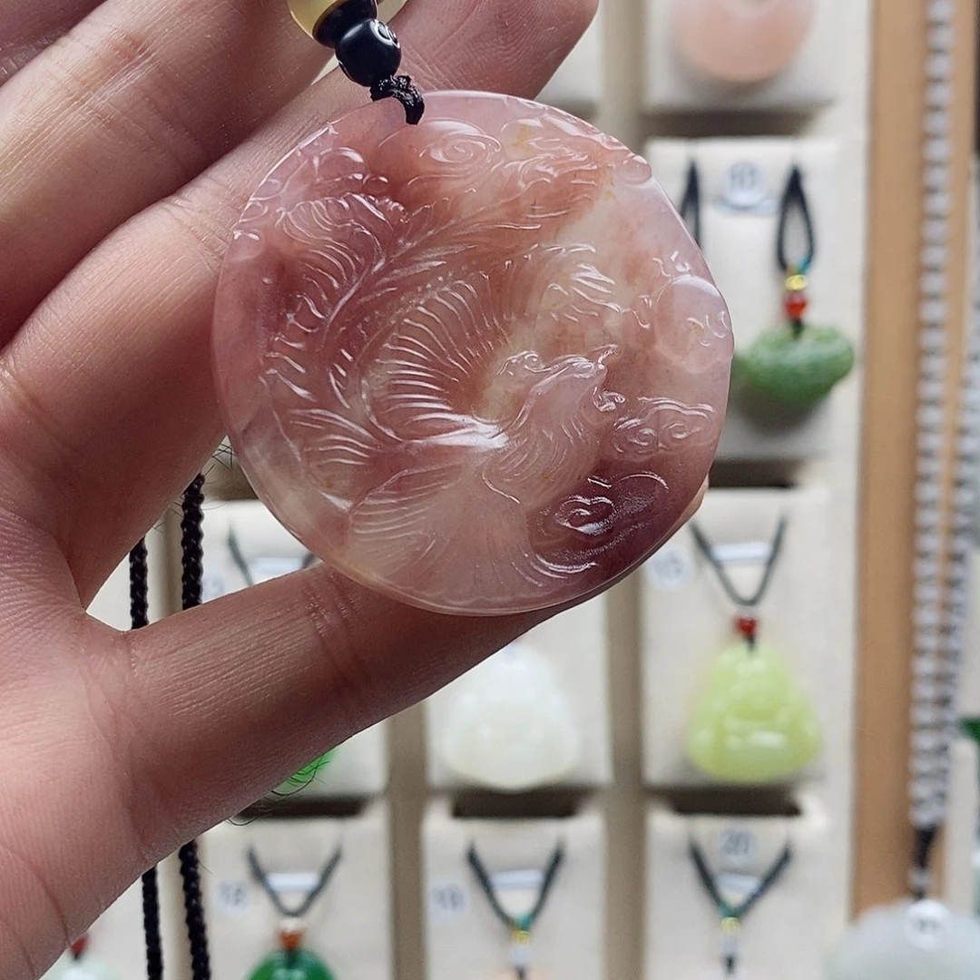 石英质玉未镶嵌颈饰