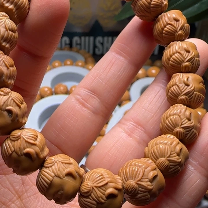 猴头核桃手串猴头