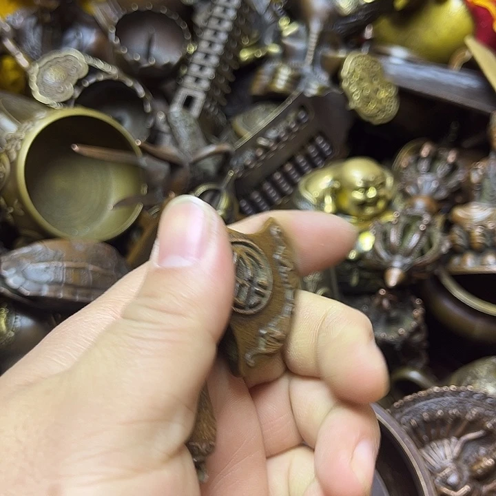 诚信经营精美铜器