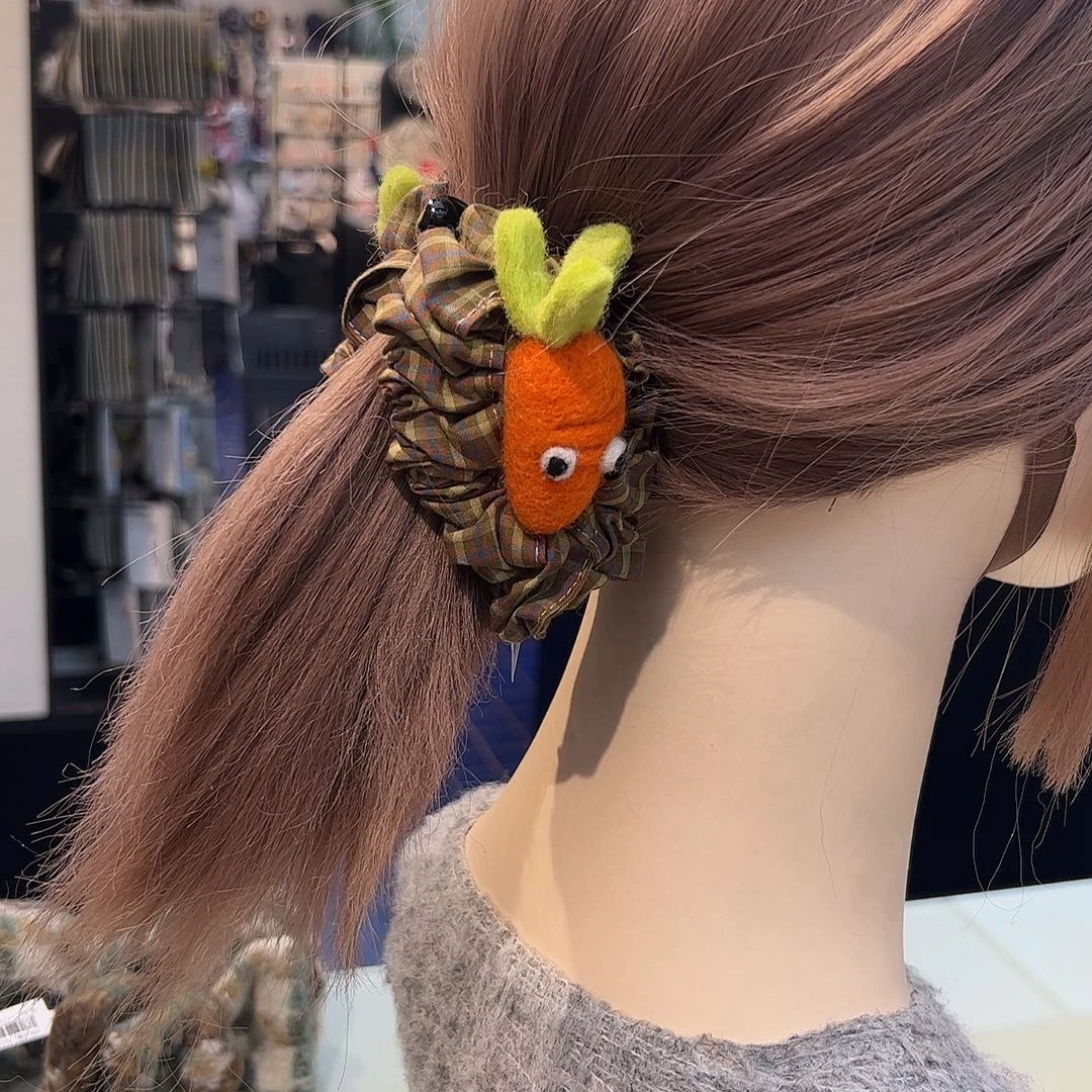 布艺非金属编号38小号香蕉夹