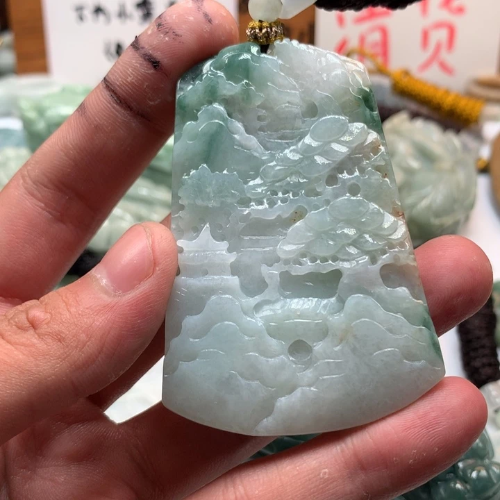 翡翠未镶嵌颈饰保真天然a货翡翠