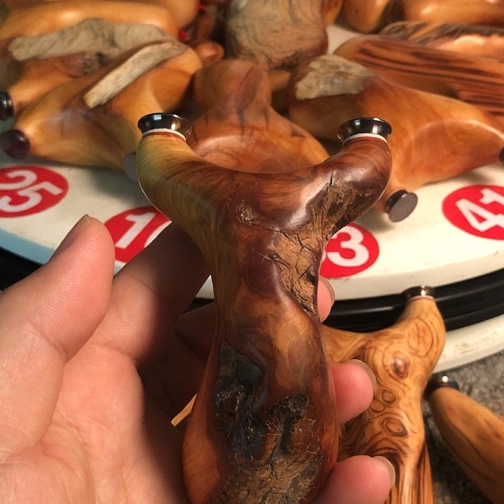 萬***心柏木（崖柏）随形弓随形弓