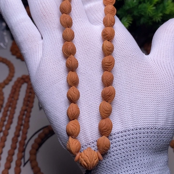 文***手串桃核玉龙脊手持