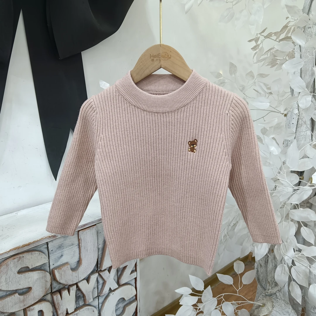 A404粉色竖螺纹小熊刺绣毛衣