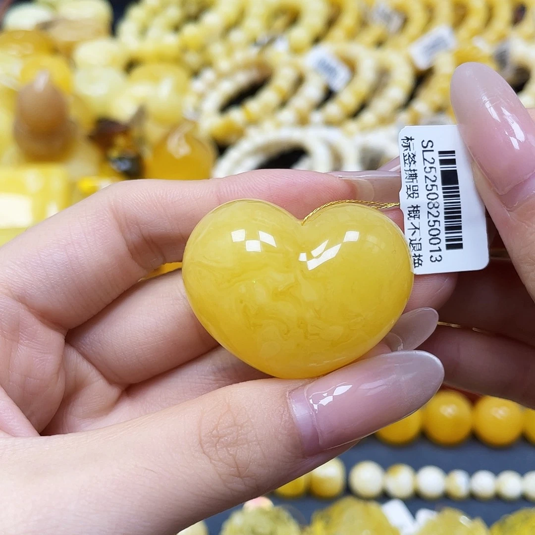 琥珀未镶嵌裸石爱心37✖️22mm福利