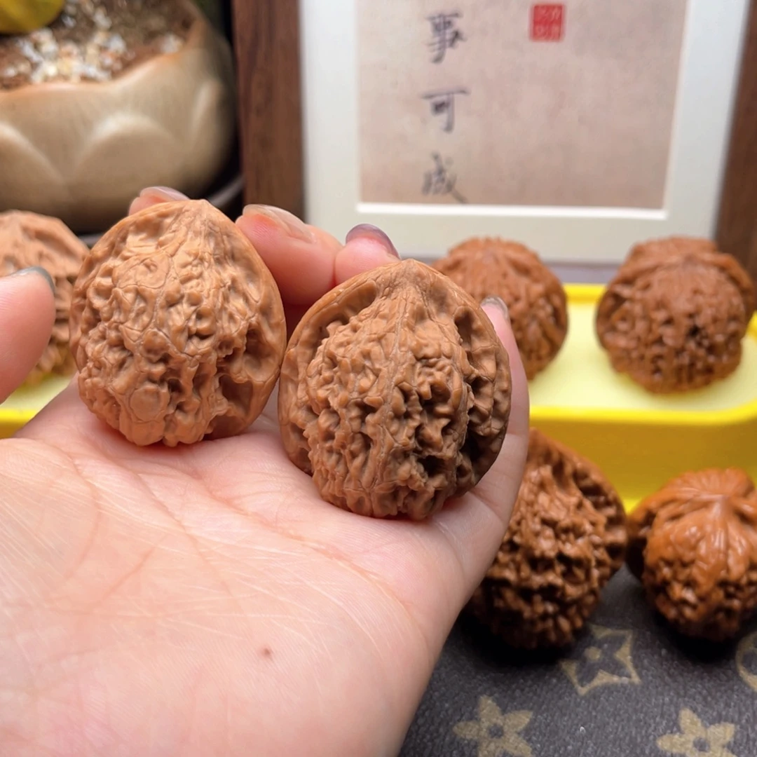 吊坠文玩核桃38牡丹纹
