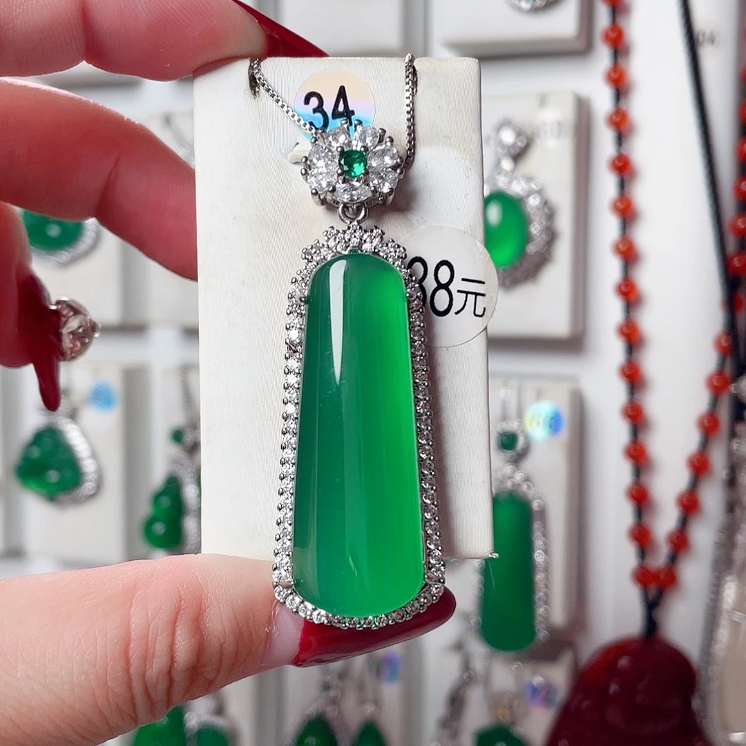 玛瑙/玉髓未镶嵌颈饰