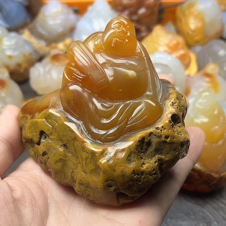 玛瑙/玉髓摆件未镶嵌春*