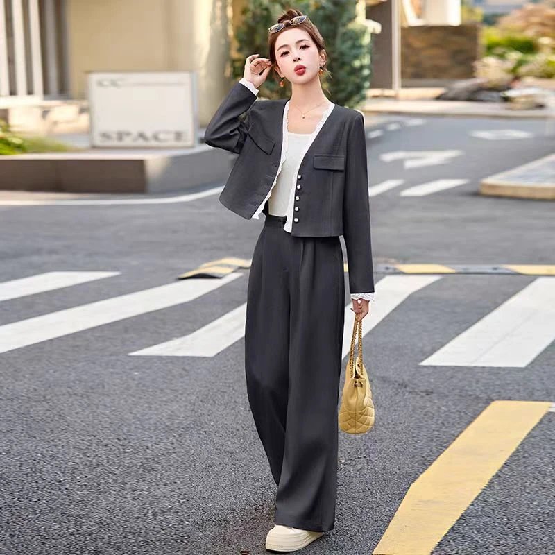 【苏苏精选】2550新款蕾丝花边拼接开春新款气质套装