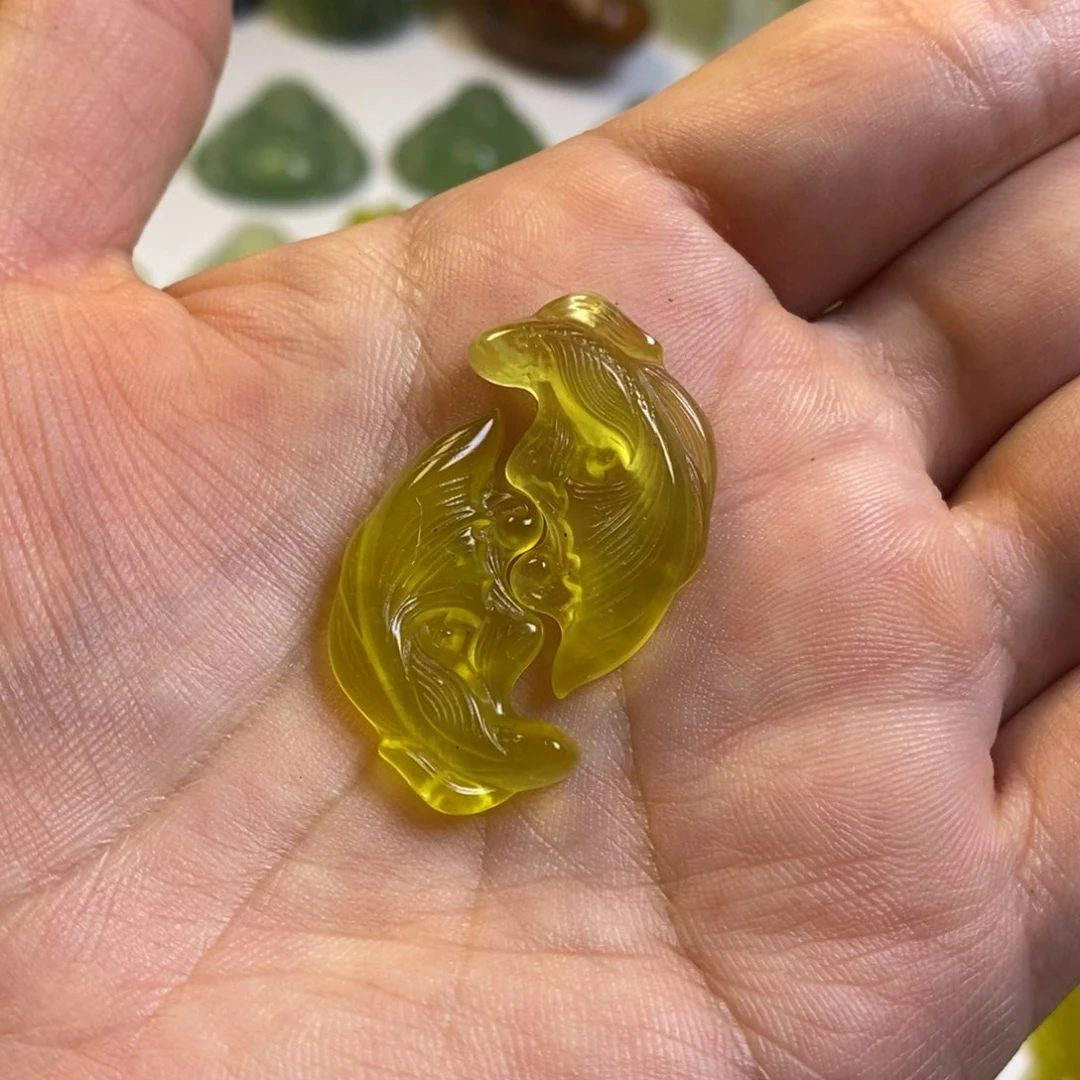 蛇纹石玉未镶嵌颈饰娴