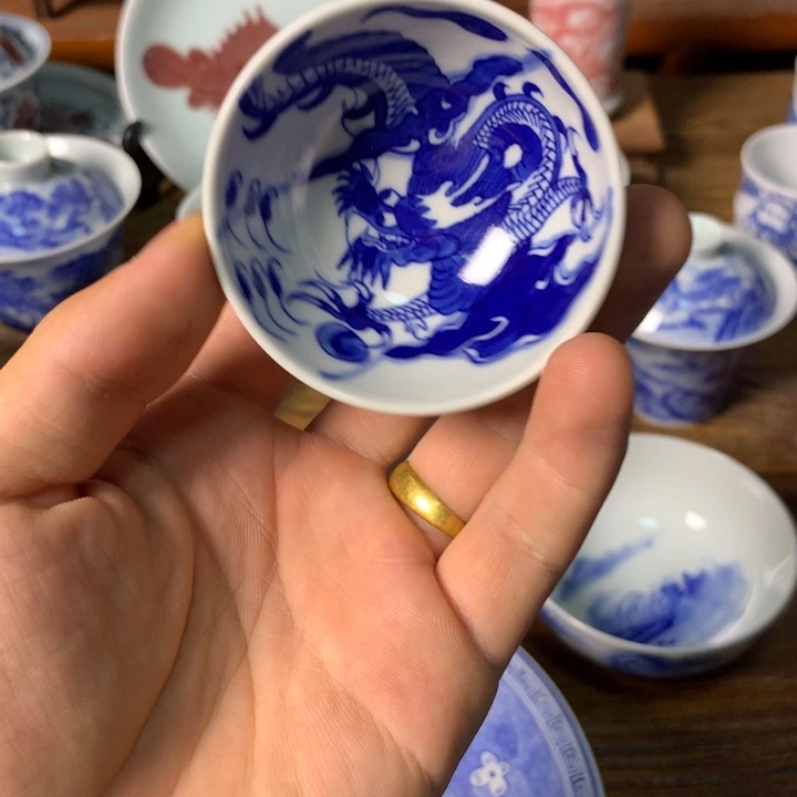 故***白景德镇陶瓷青花主人杯
