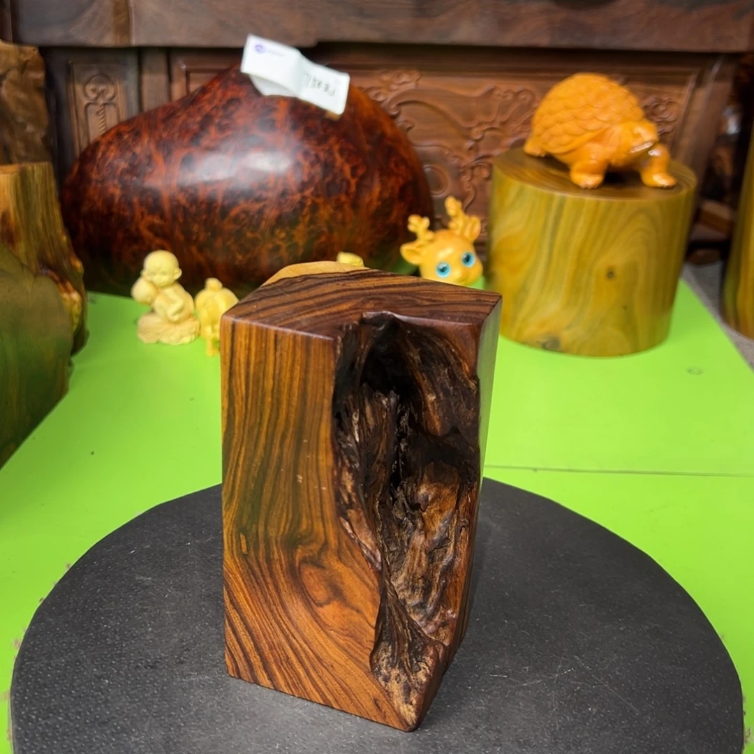 封***开大果紫檀（缅甸花梨）