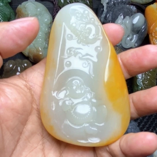 颈饰未镶嵌和田玉