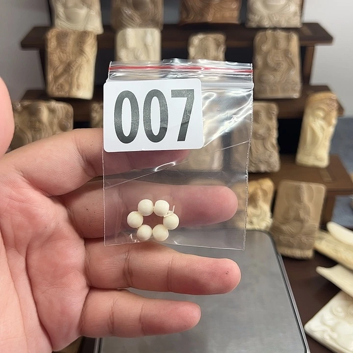 天然猛犸牙雕刻品