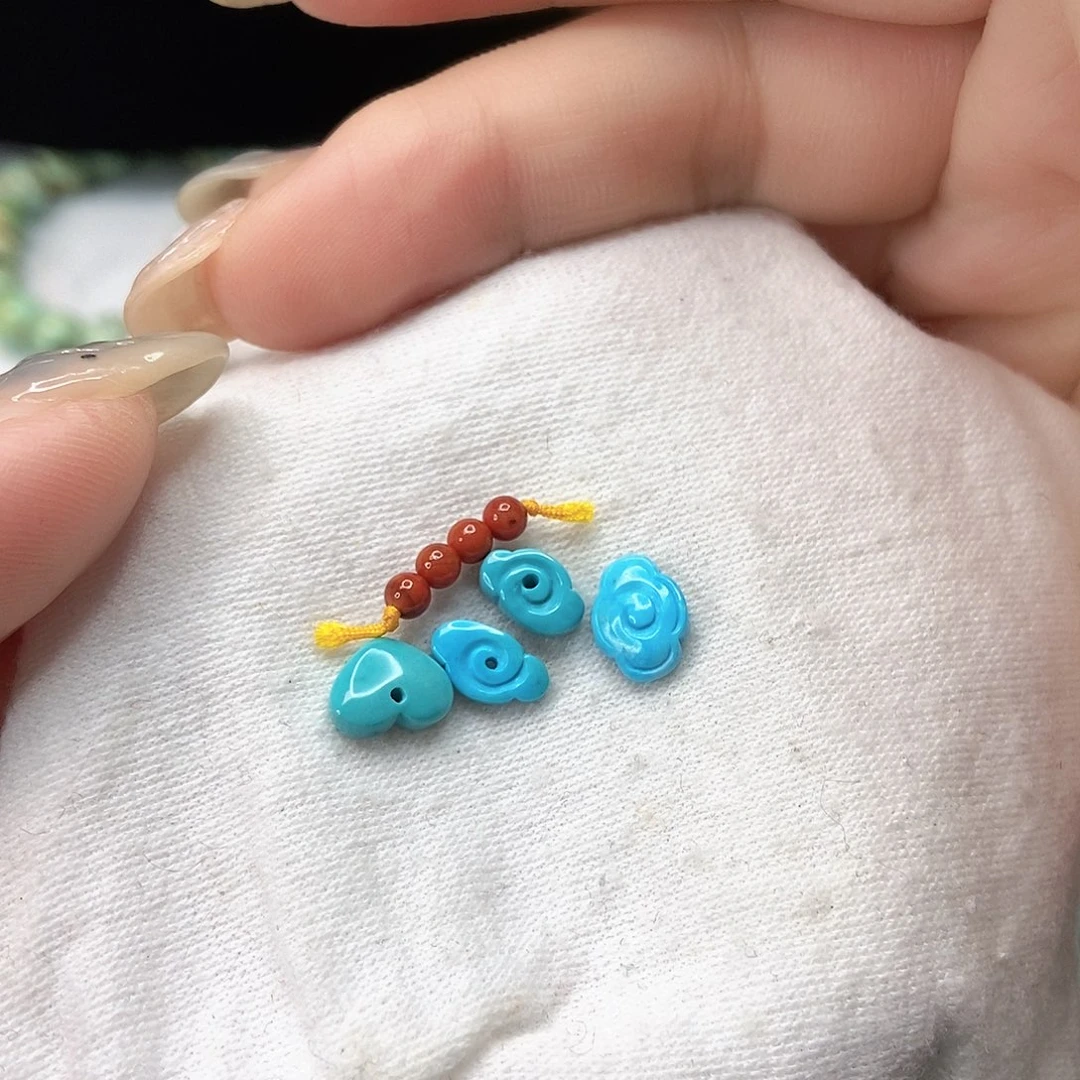 南红玛瑙未镶嵌珠宝奇石