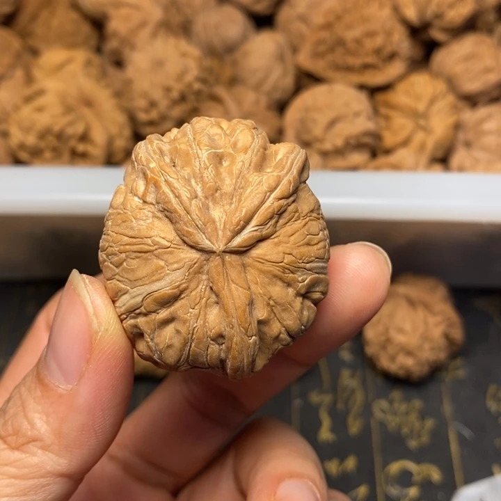 ****人吊坠文玩核桃文玩核桃异形单只