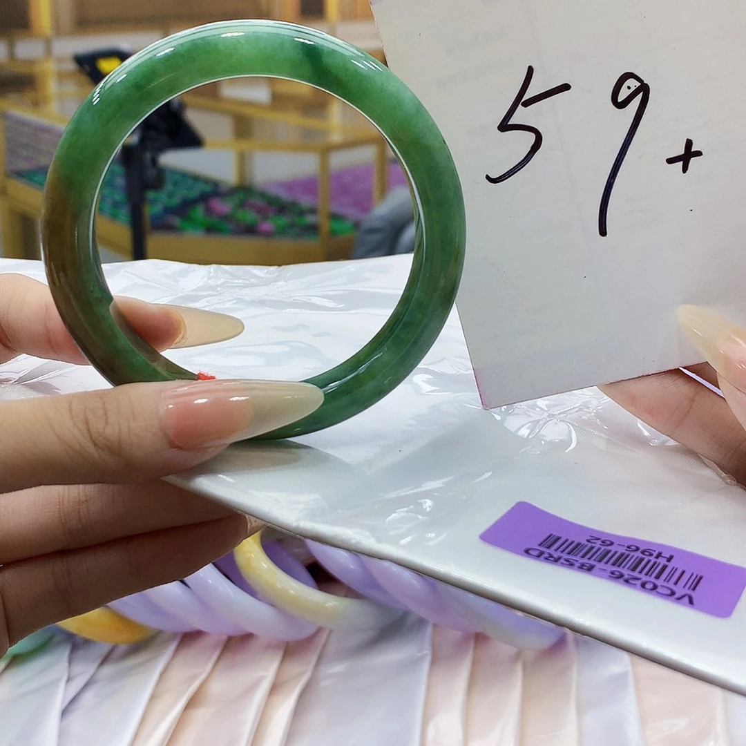 翡翠未镶嵌手镯hjm