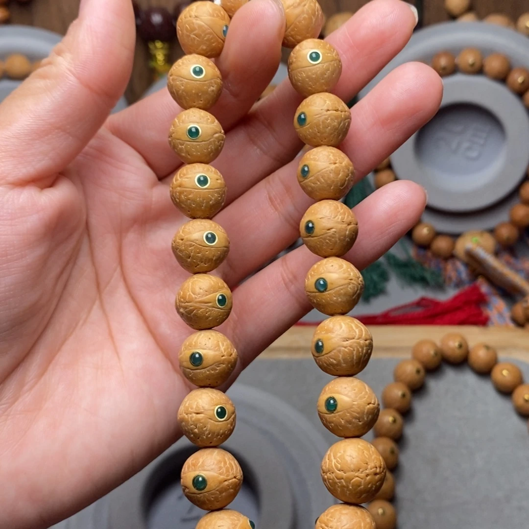 手串凤眼菩提12mm➕绿宝石