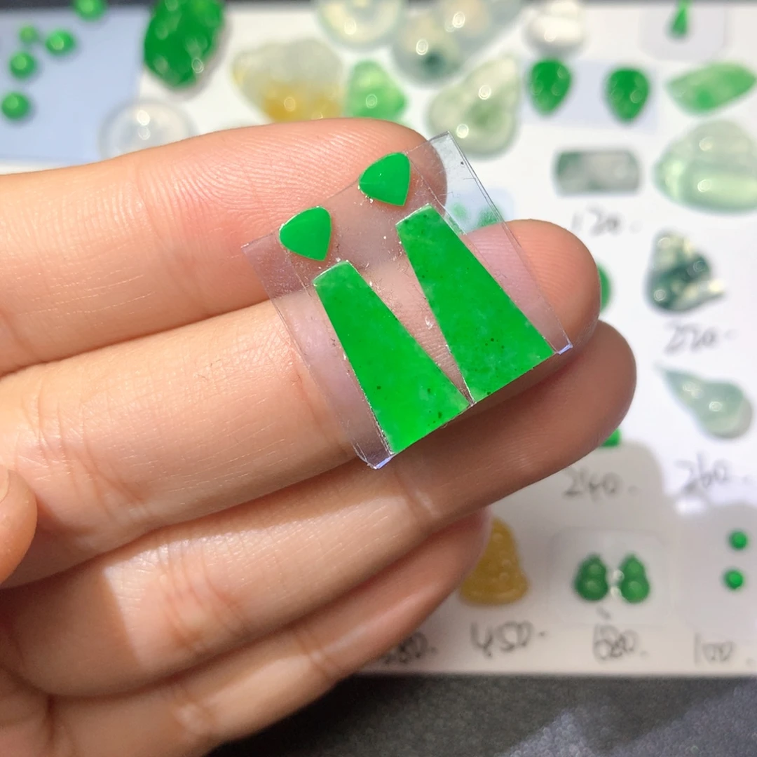 颈饰未镶嵌翡翠无事牌