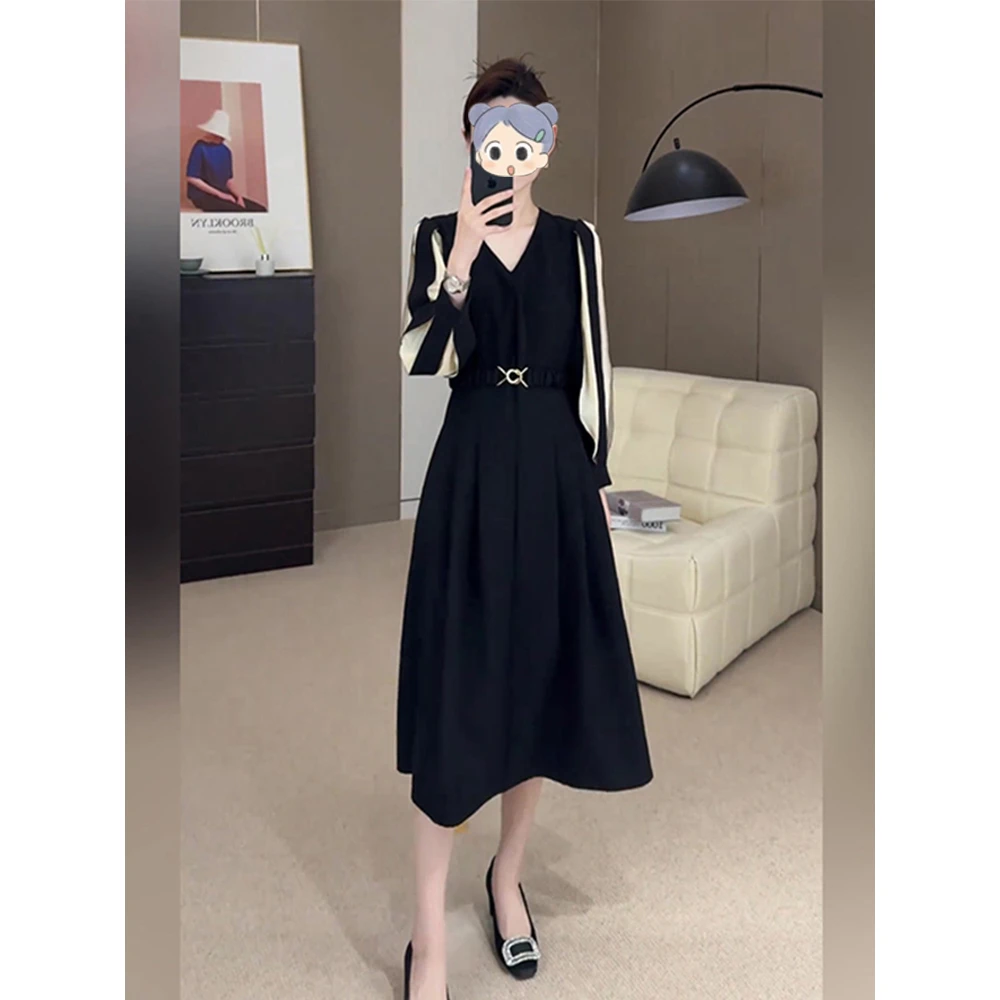 大码气质连衣裙秋装女2025年新款拼接长袖裙子设计感显瘦中长裙