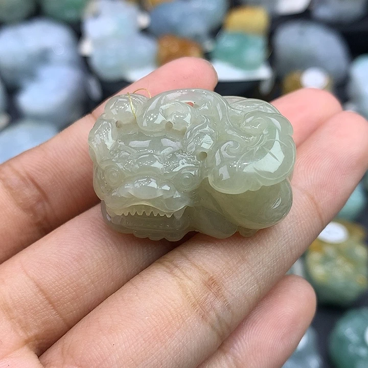 翡翠未镶嵌颈饰天然缅甸翡翠