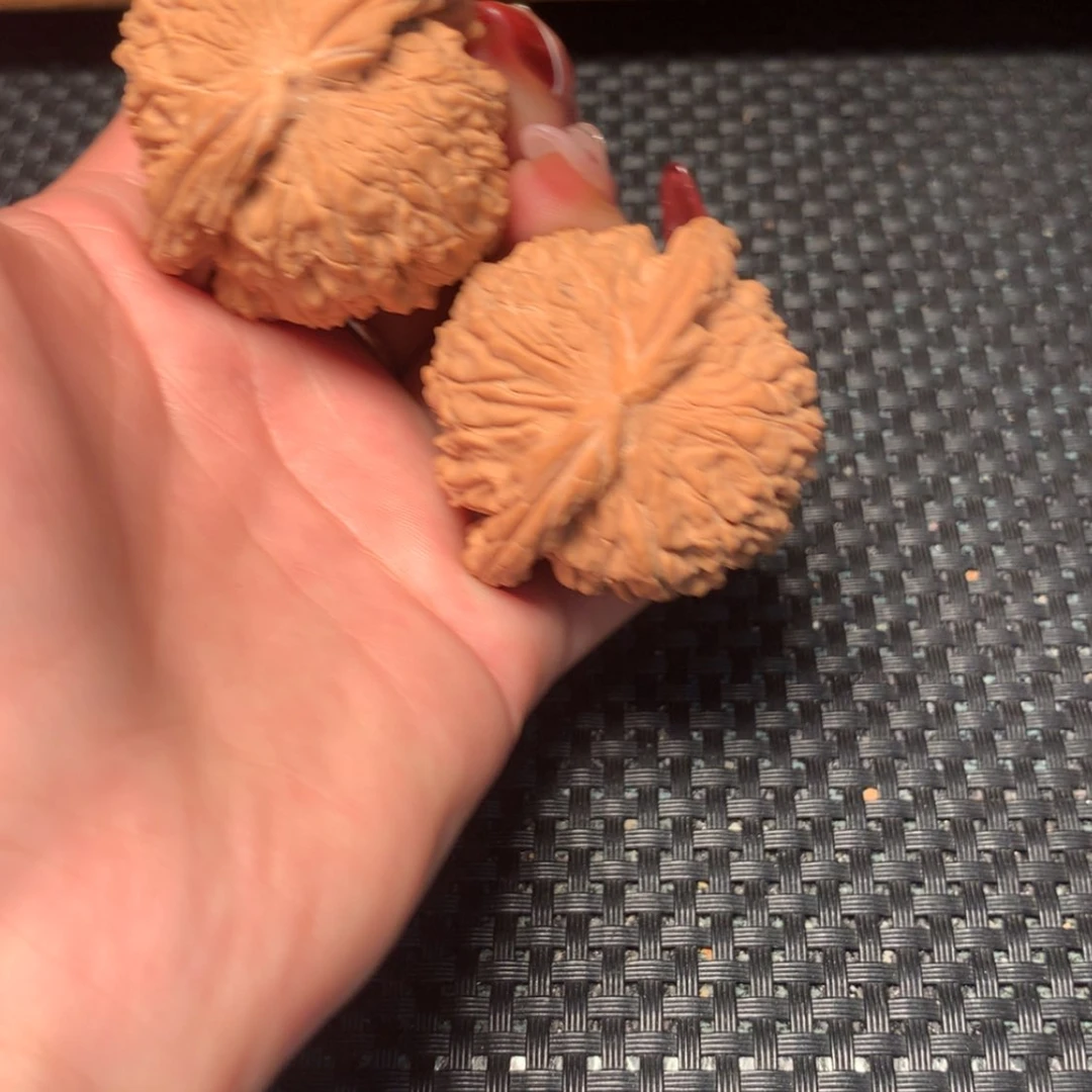 【闪购商品】文玩核桃吊坠闷白