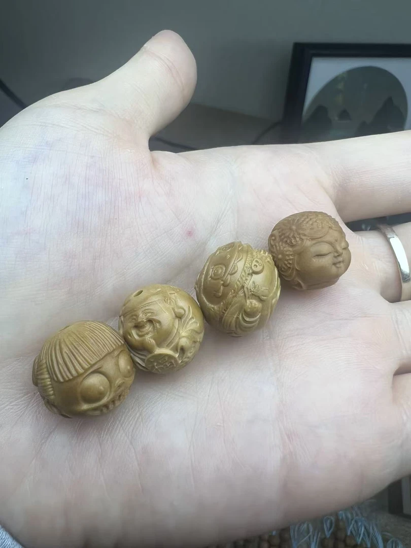 猴头文玩男女随机雕刻手串