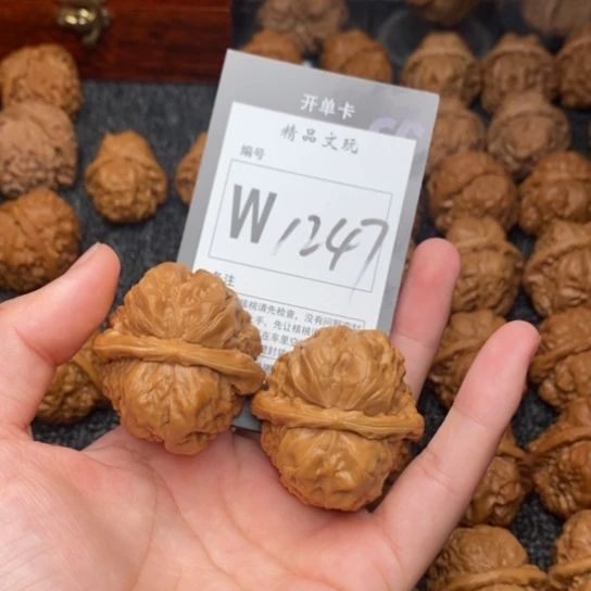 吊坠桃核我是第一百39