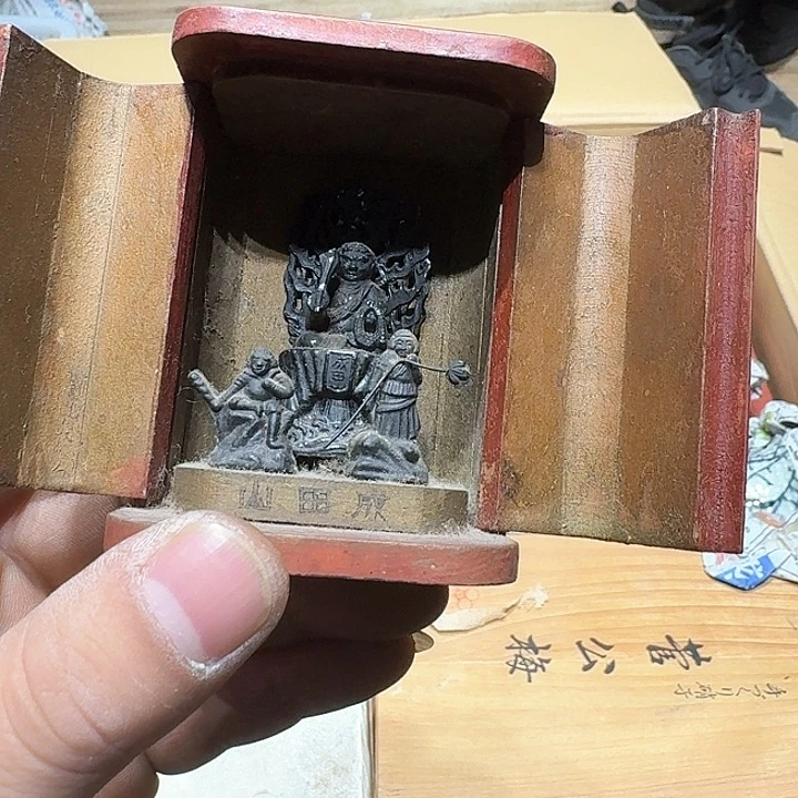 中古物品，谨慎参拍?****R