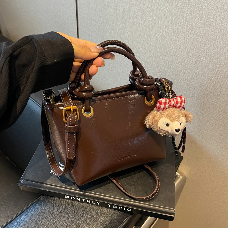 秋冬氛围感新款小包包2025时尚手提包水桶包复古洋气通勤斜挎包