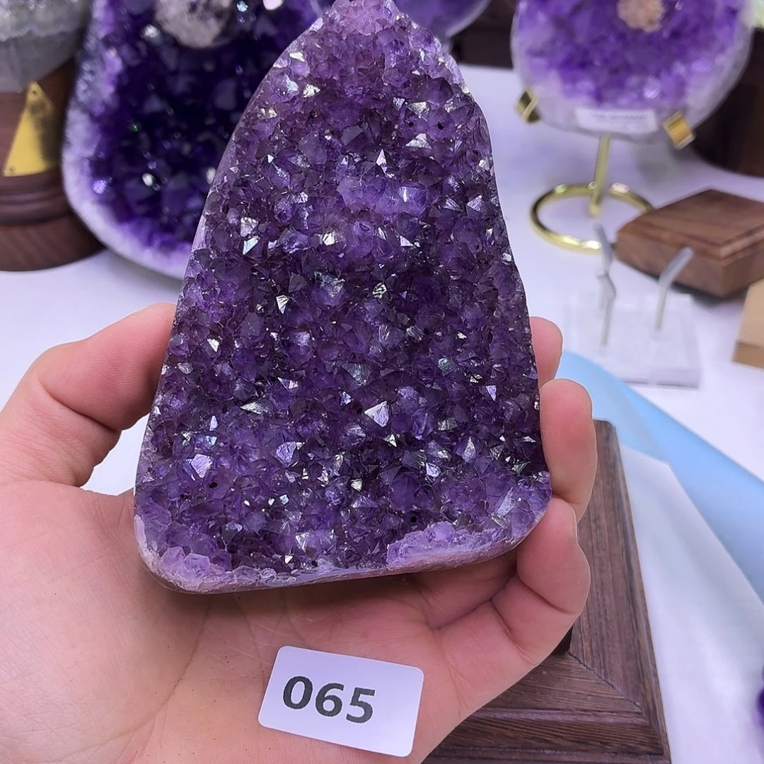未镶嵌大型摆件（非配饰）水晶