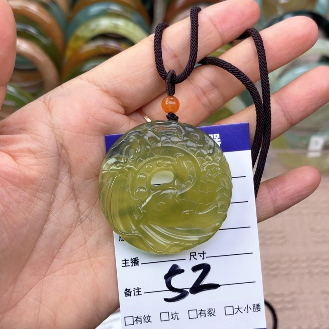 蛇纹石玉手镯未镶嵌土***骨