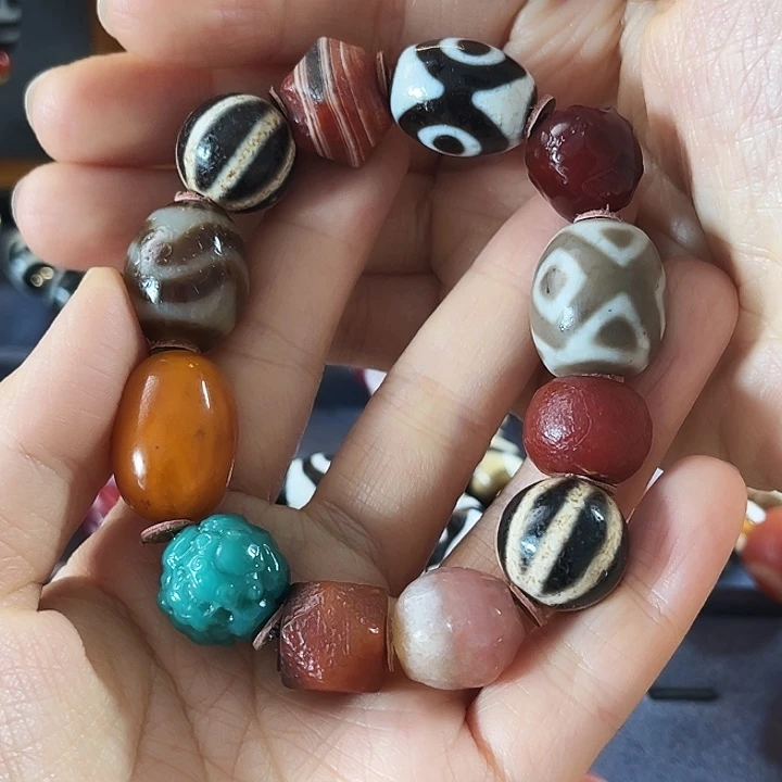 玛瑙/玉髓颈饰未镶嵌蜜蜡