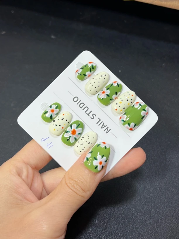绿色小花纯手工穿戴甲2051