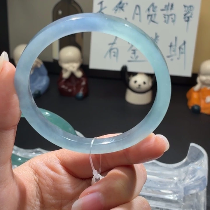 翡翠未镶嵌手镯渐变蓝紫