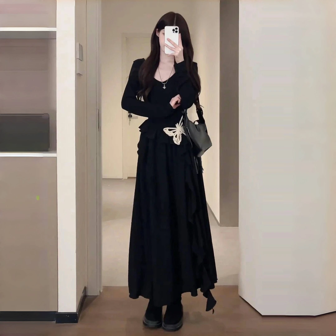 大码法式气质黑色连衣裙女春秋胖mm显瘦设计感高级别致遮肚中长裙