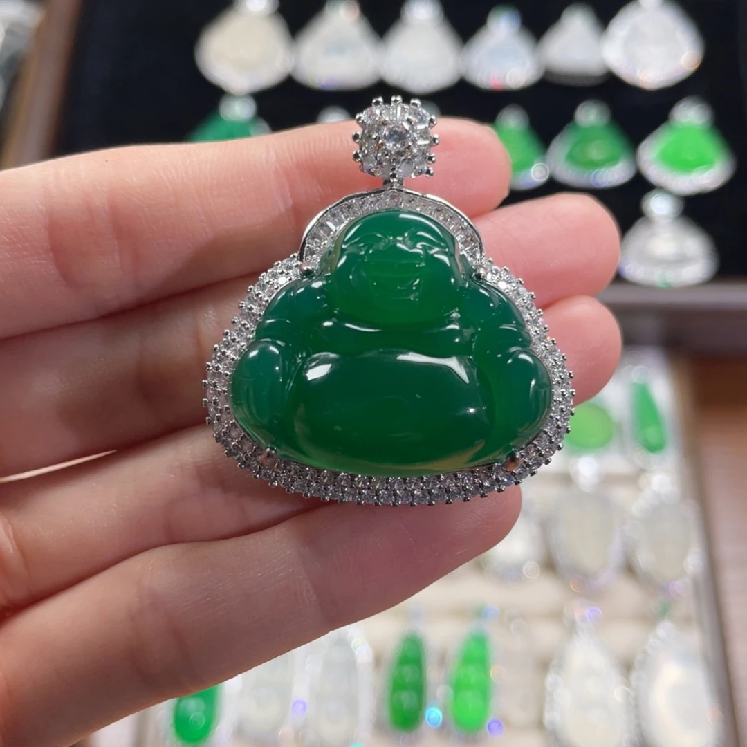 谁***伴玛瑙/玉髓合金颈饰