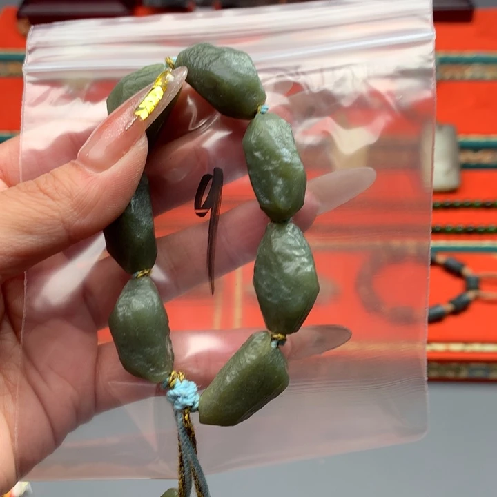 和田玉（糖玉）颈饰未镶嵌