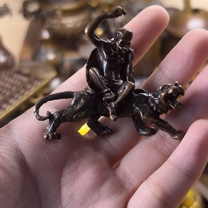 精美铜器，点击下单
