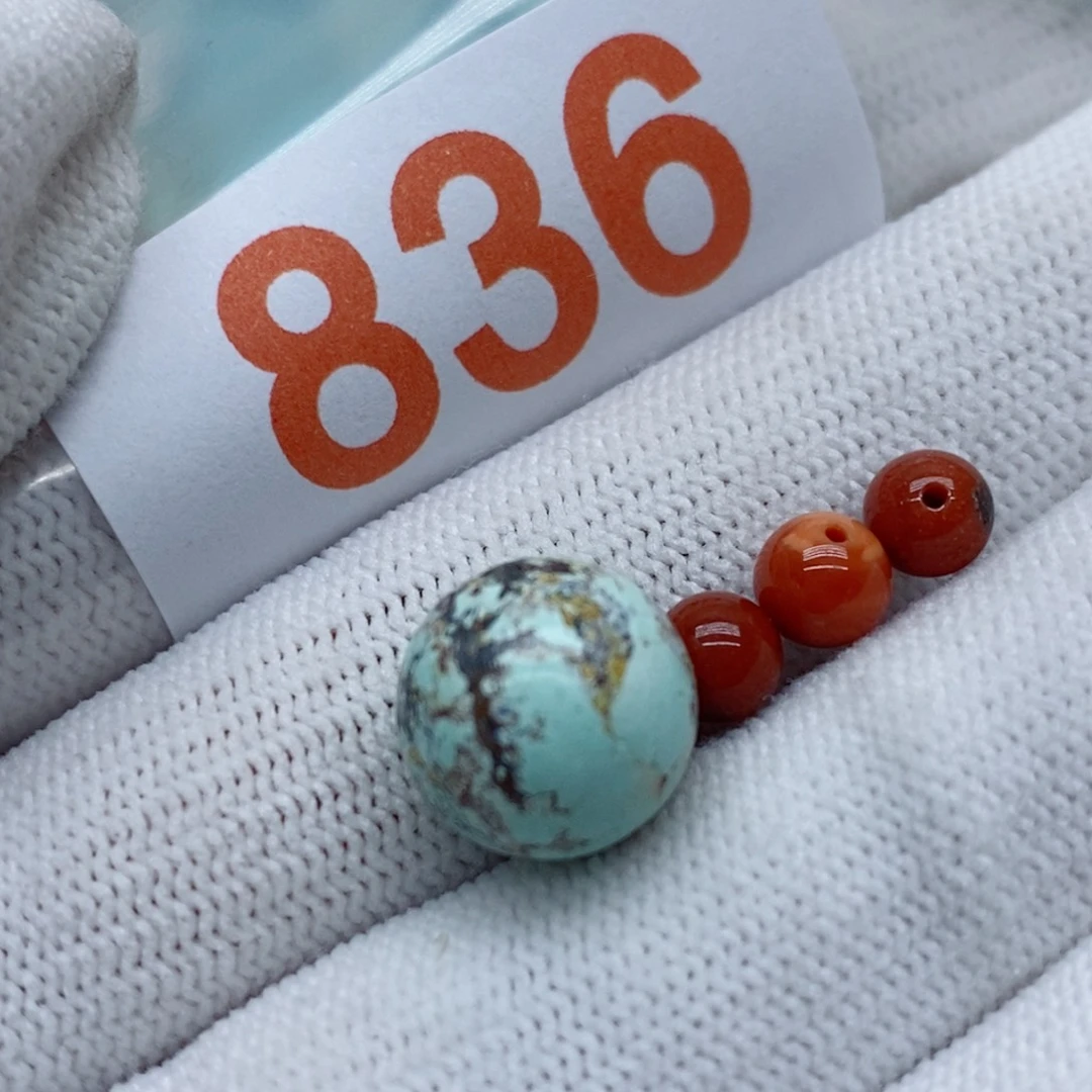 南红玛瑙未镶嵌珠宝奇石