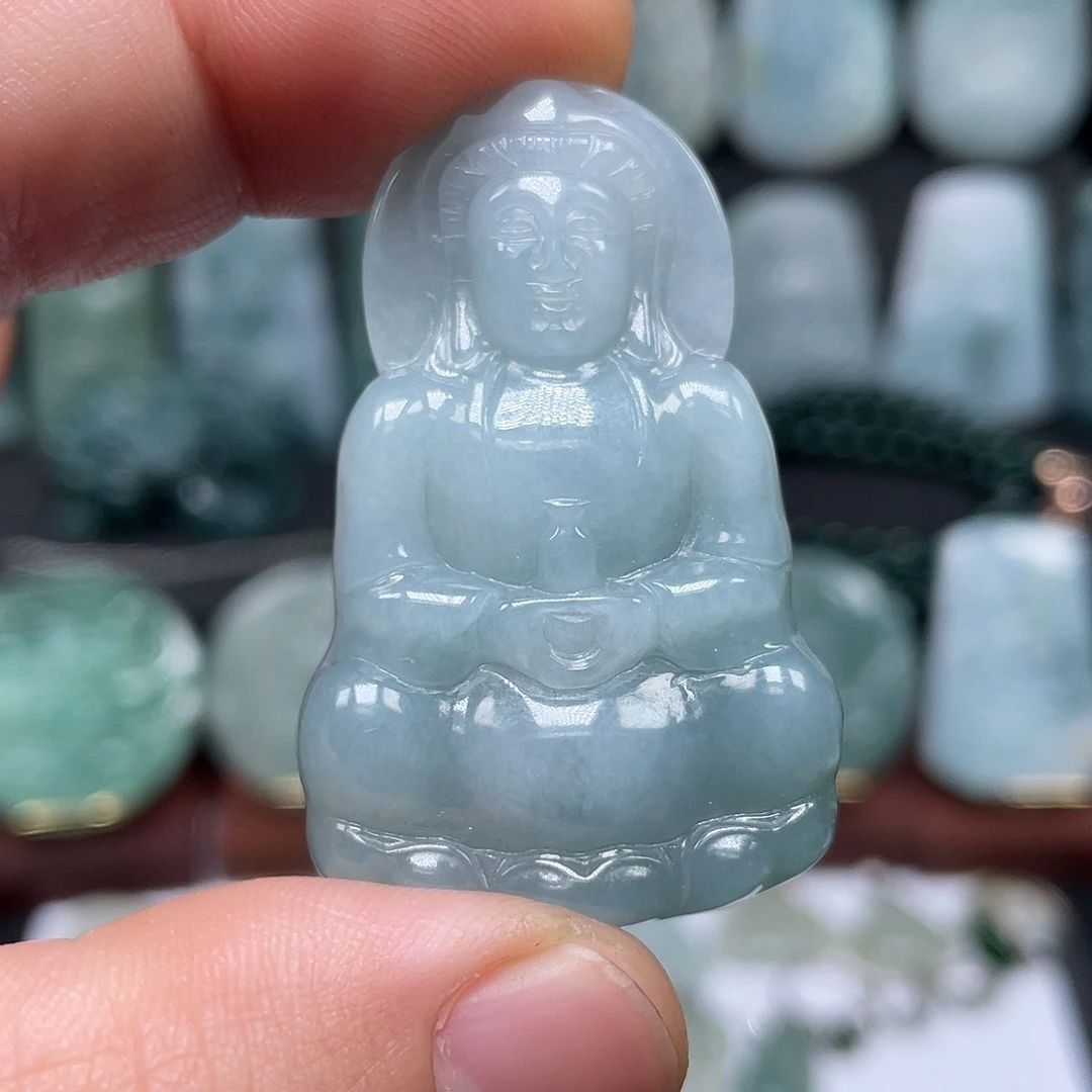 翡翠未镶嵌颈饰观音