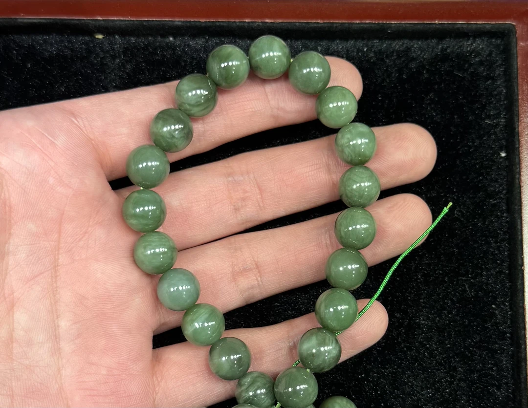 和田玉碧玉黑猫眼老料手串10mm